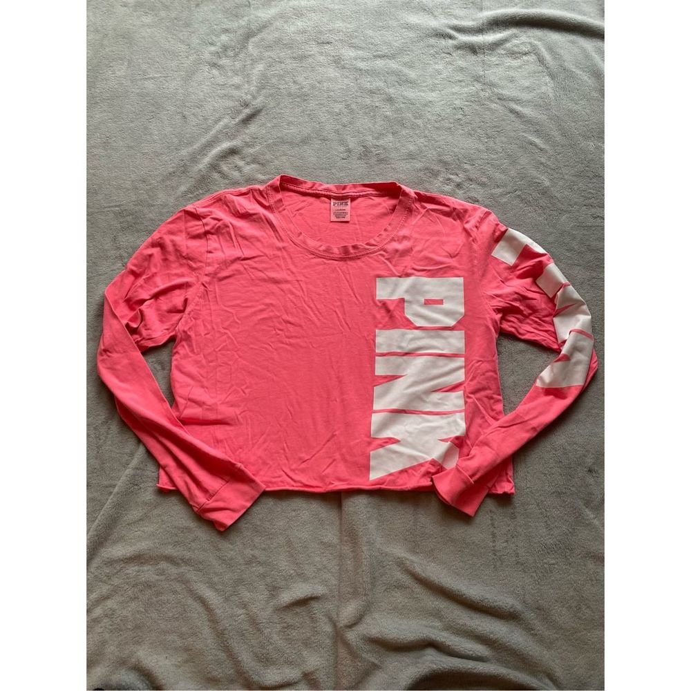 VS PINK Long Sleeve Crop Top
